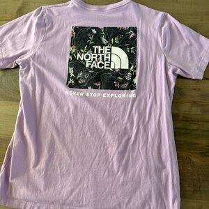 Women’s The North Face Tshirt
